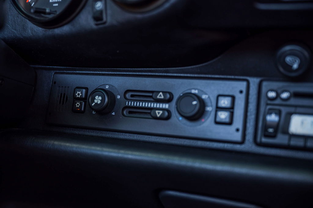 Porsche 993 Carrera 4