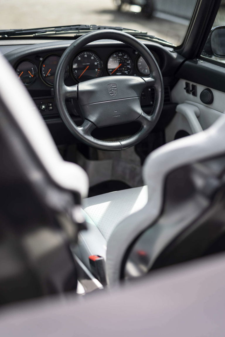 Porsche 993 Carrera 4