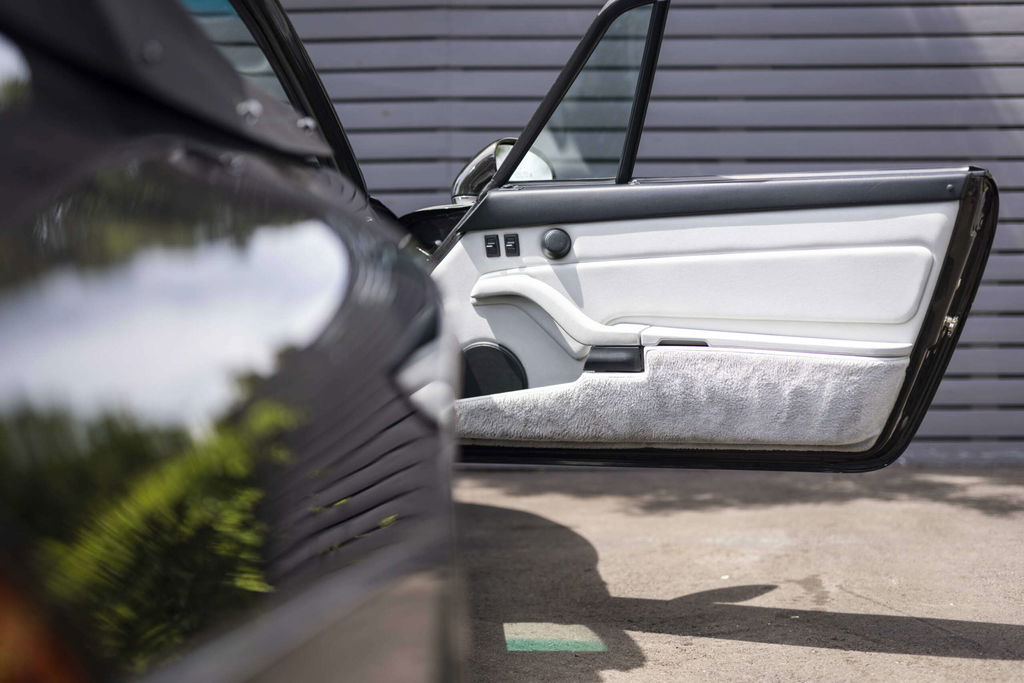 Porsche 993 Carrera 4