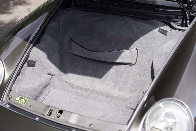 Porsche 993 Carrera 4