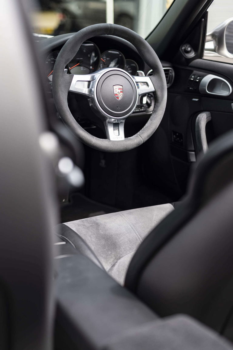 Porsche 997.2 Carrera GTS