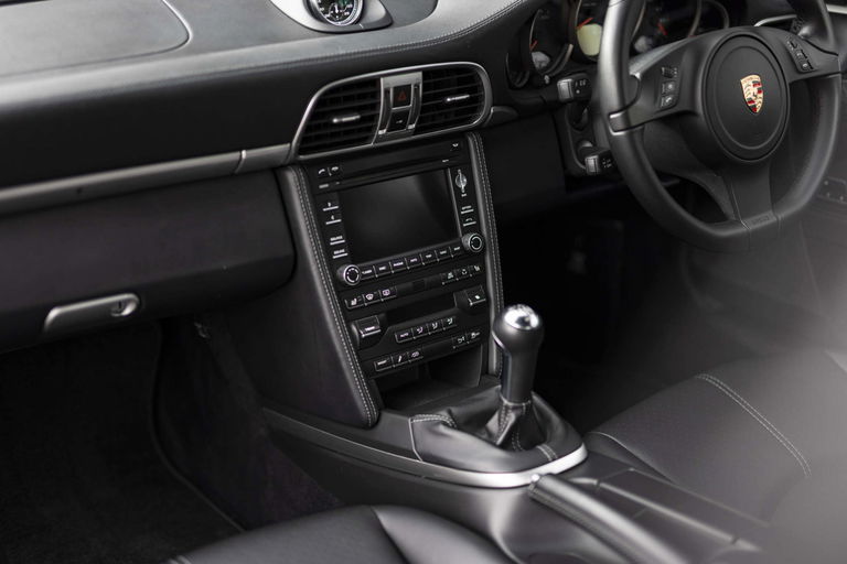 Porsche 997.2 Carrera GTS