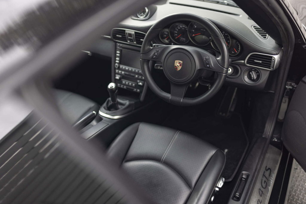 Porsche 997.2 Carrera GTS