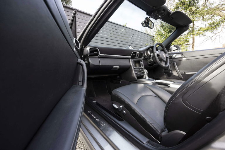 Porsche 997.2 Carrera GTS