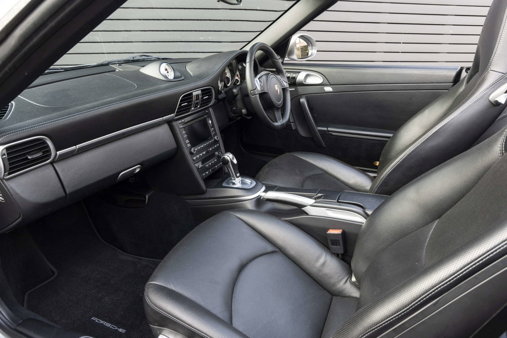 Porsche 997.2 Carrera GTS