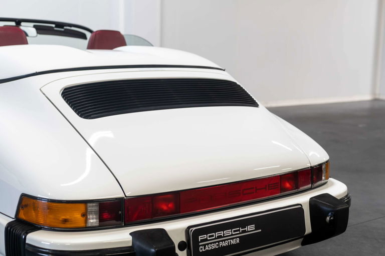 Porsche 911 Carrera 3.2 Speedster