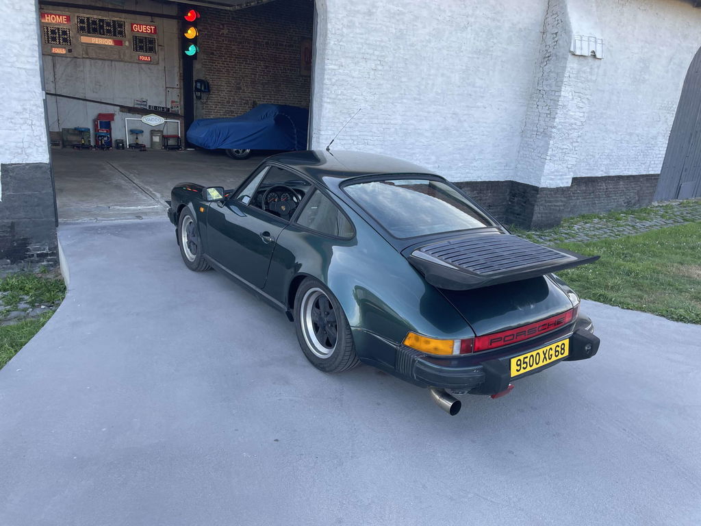 Porsche 911 Carrera 3.2