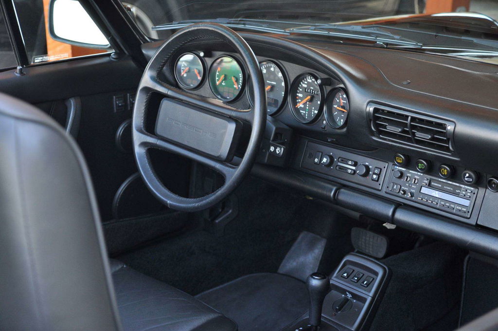 Porsche 964 Carrera 2