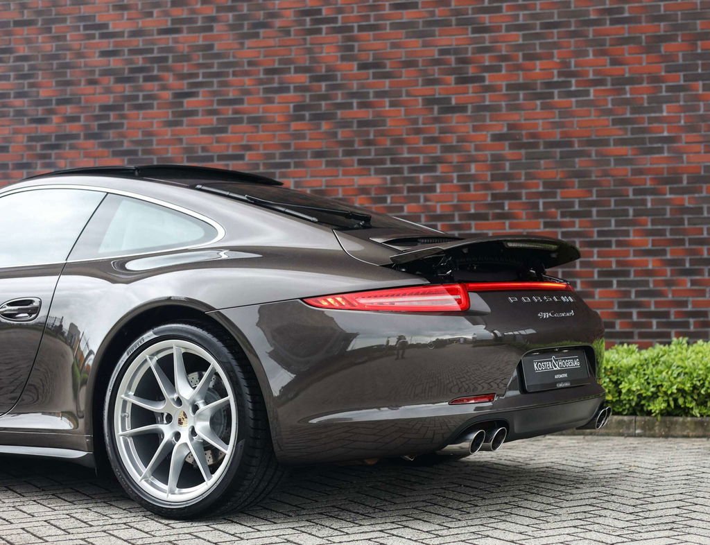 Porsche 991 Carrera 4