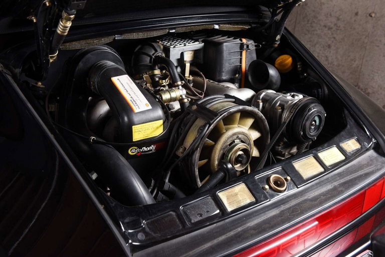Porsche 911 Carrera 3.2 WTL