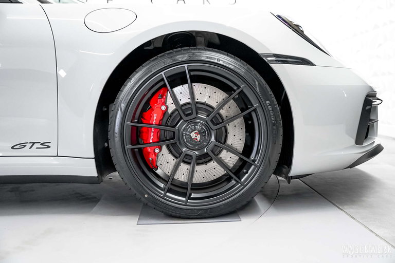 Porsche 992 Targa 4 GTS