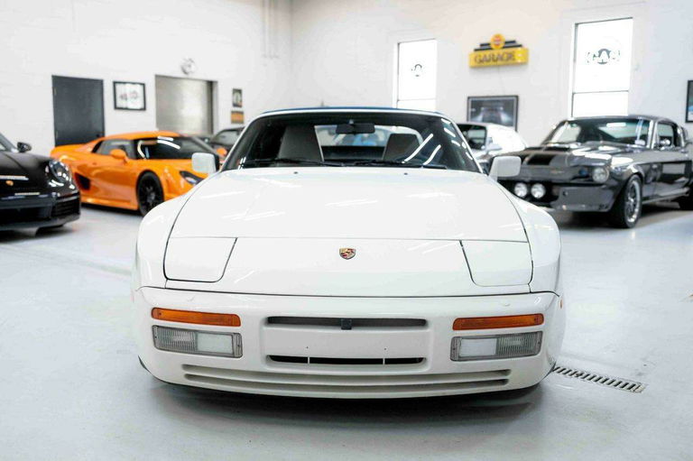 Porsche 944 S2 Cabriolet