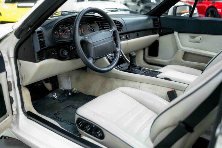 Porsche 944 S2 Cabriolet