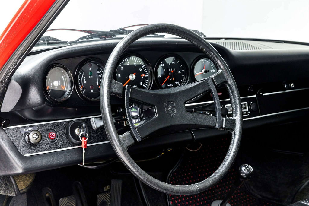 Porsche 911 E
