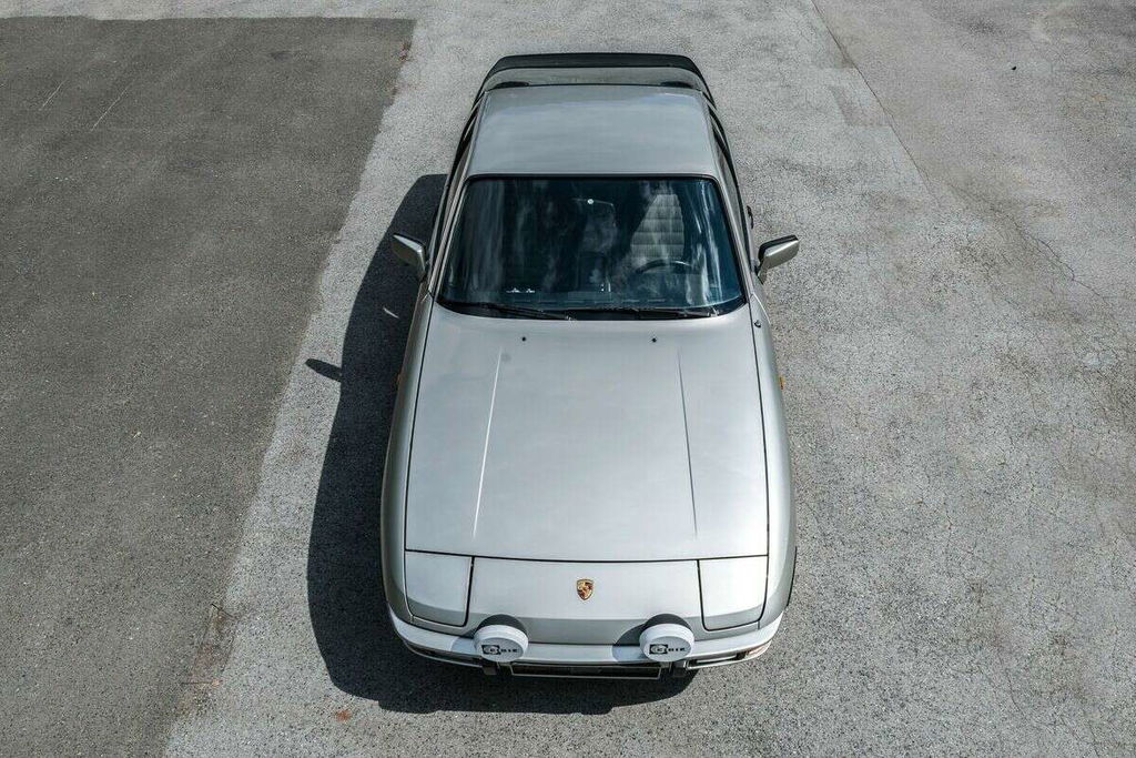 Porsche 924