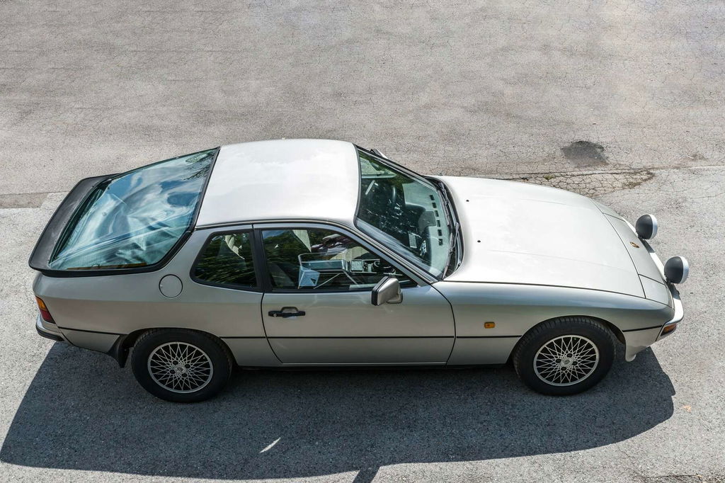 Porsche 924