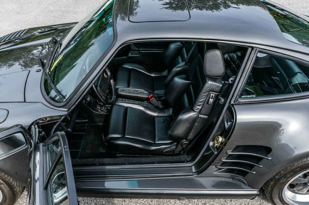 Porsche 911 Turbo S 3.3