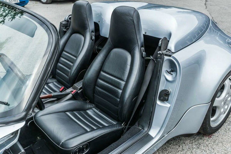 Porsche 964 Carrera 2 Speedster