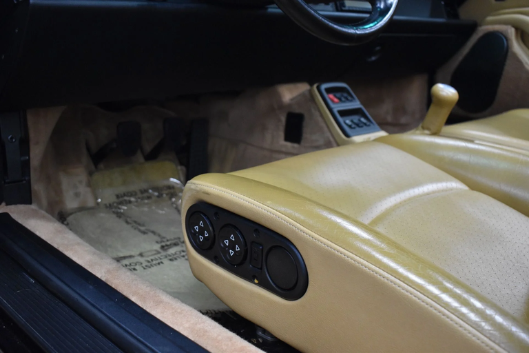 Porsche 993 Carrera 4