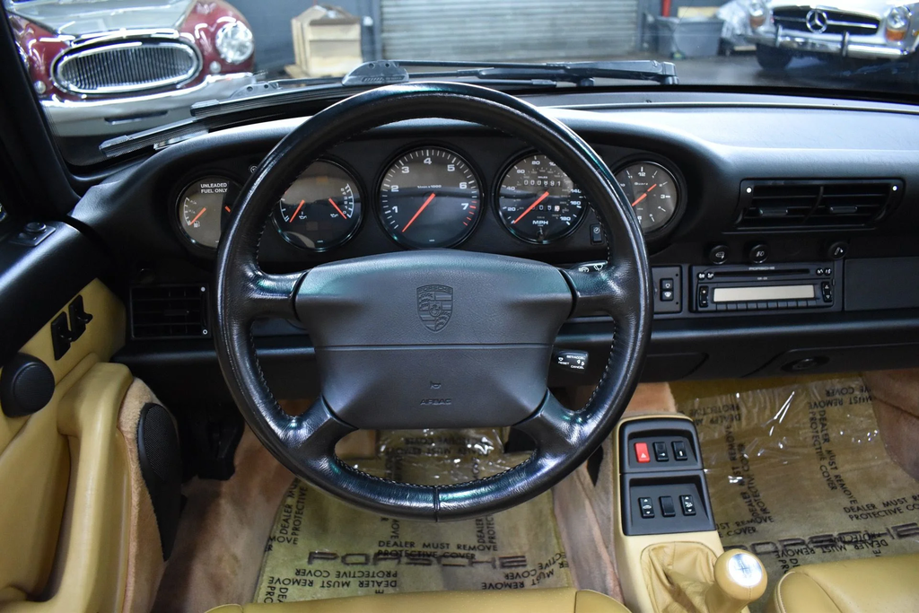 Porsche 993 Carrera 4