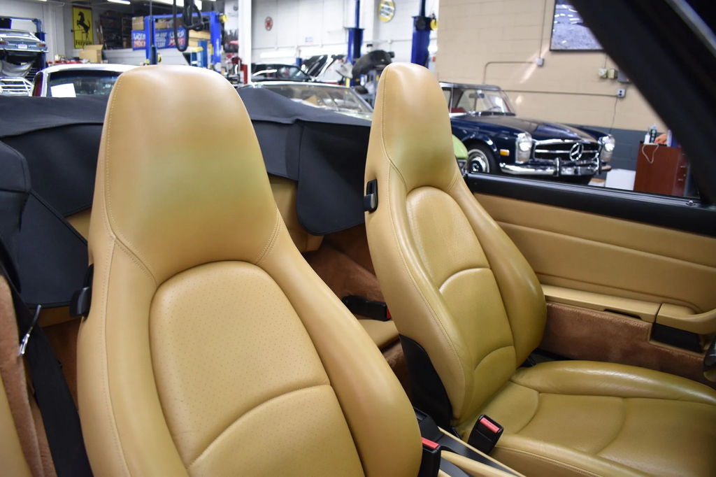 Porsche 993 Carrera 4