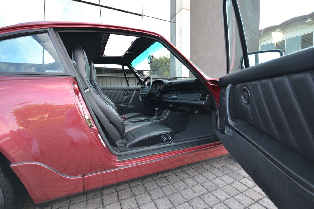 Porsche 964 Carrera 4