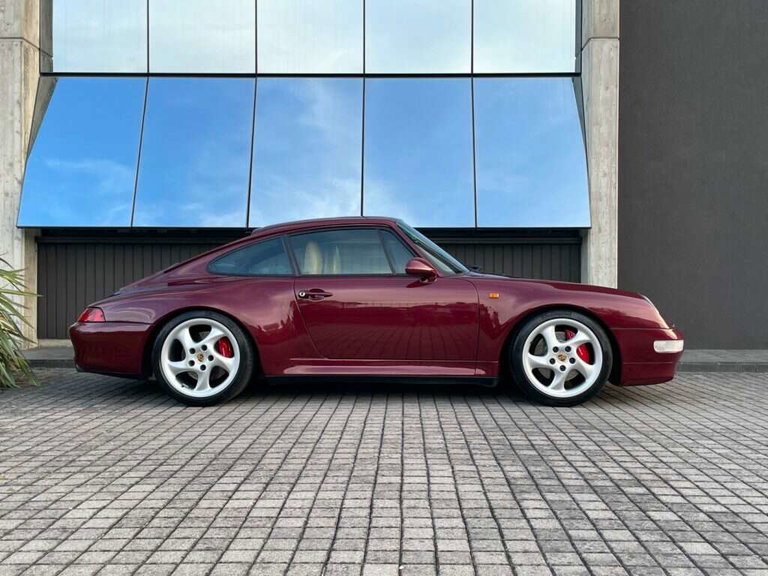 Porsche 993 Carrera 4S