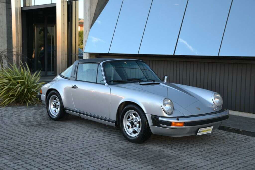 Porsche 911 Carrera 3,0