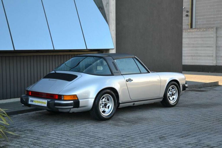 Porsche 911 Carrera 3,0