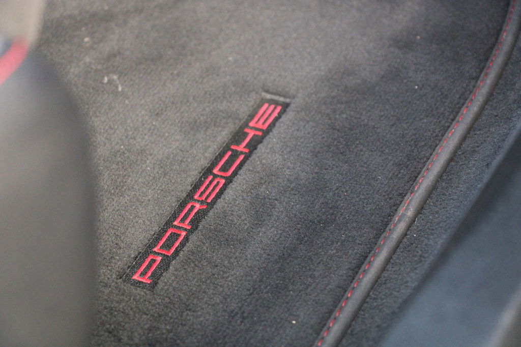 Porsche 991.2 Carrera 4 GTS