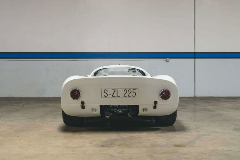 Porsche 910