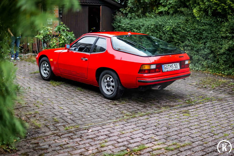 Porsche 924