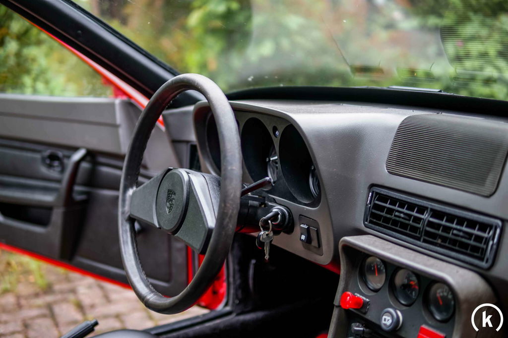 Porsche 924