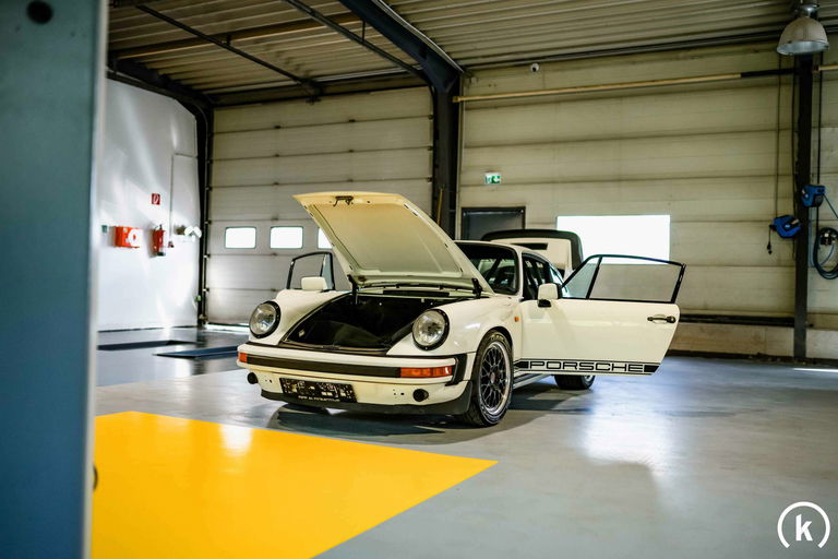 Porsche 911 Backdate