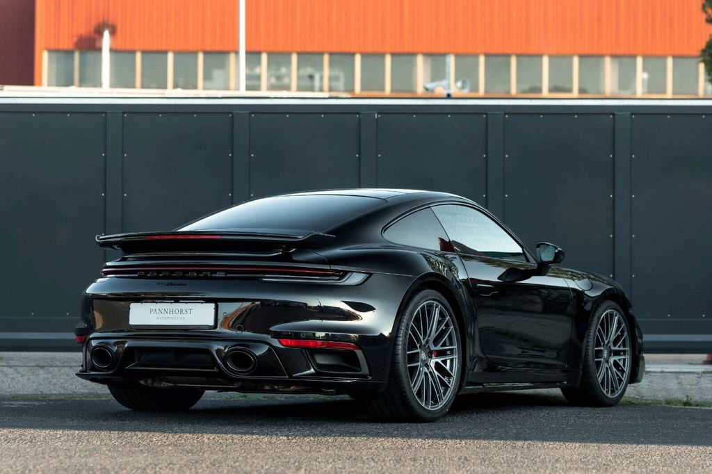 Porsche 992 Turbo