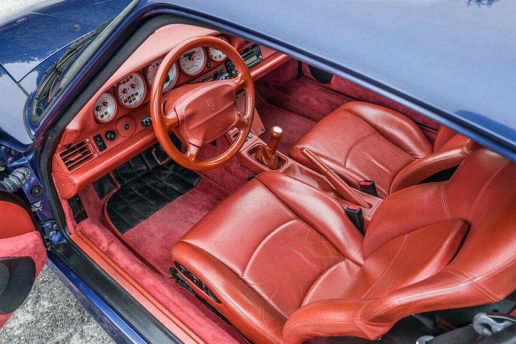 Porsche 993 Carrera 4S