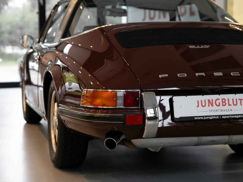 Porsche 911 T