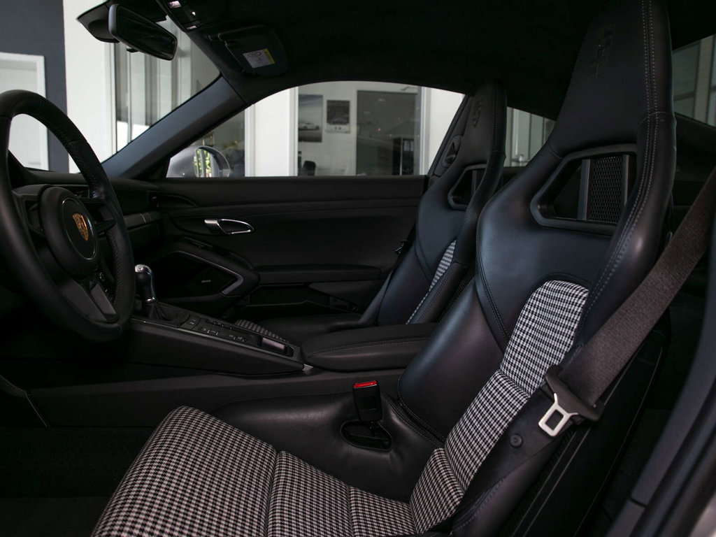 Porsche 991 GT3 Touring