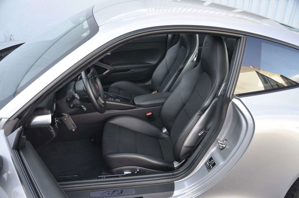 Porsche 991 GT3 Touring