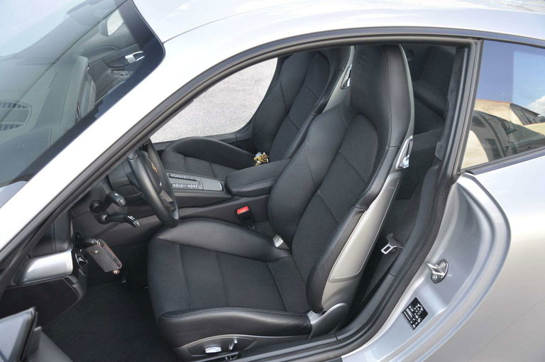 Porsche 991 GT3 Touring