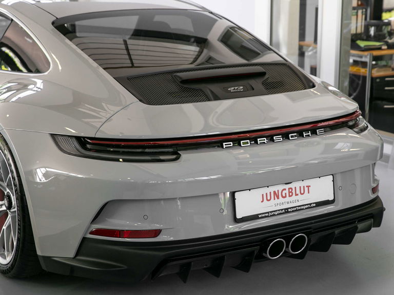 Porsche 992 GT3 Touring