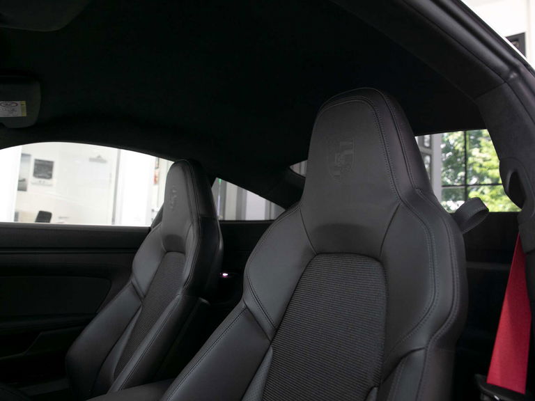 Porsche 992 GT3 Touring