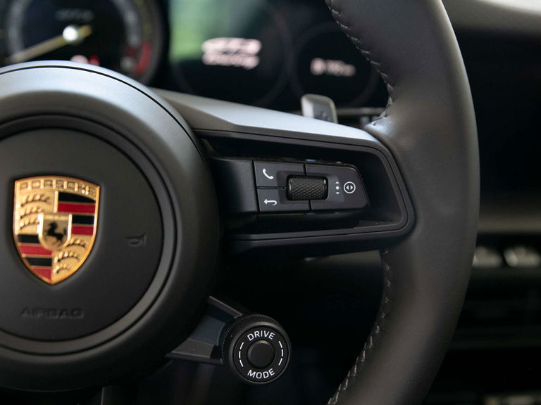 Porsche 992 GT3 Touring