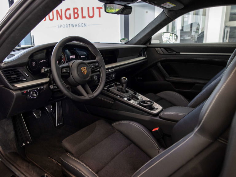 Porsche 992 GT3 Touring