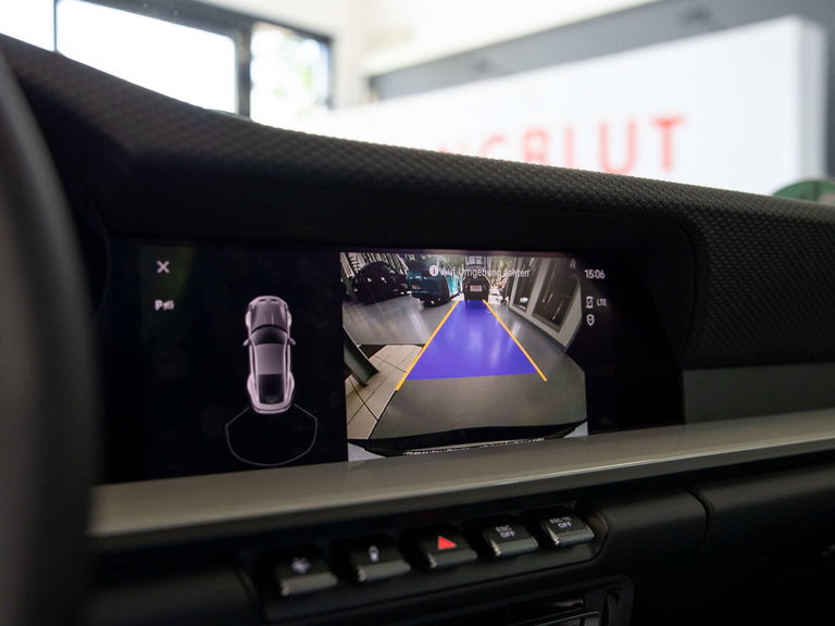 Porsche 992 GT3 Touring