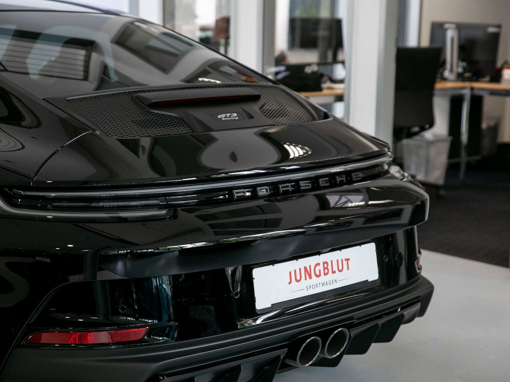 Porsche 992 GT3 Touring