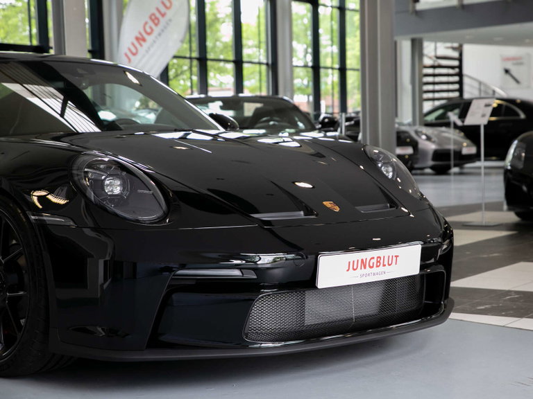 Porsche 992 GT3 Touring