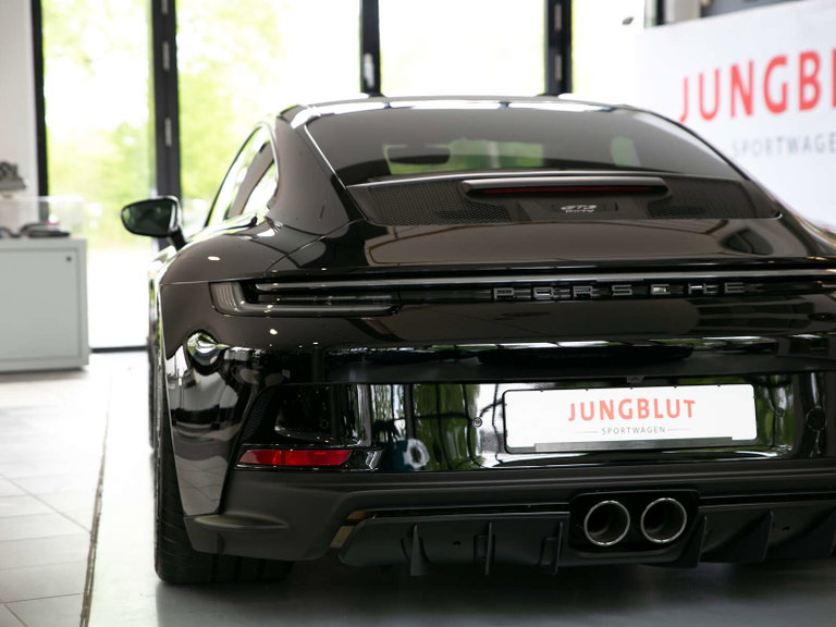 Porsche 992 GT3 Touring