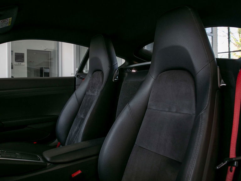 Porsche 981 Cayman S