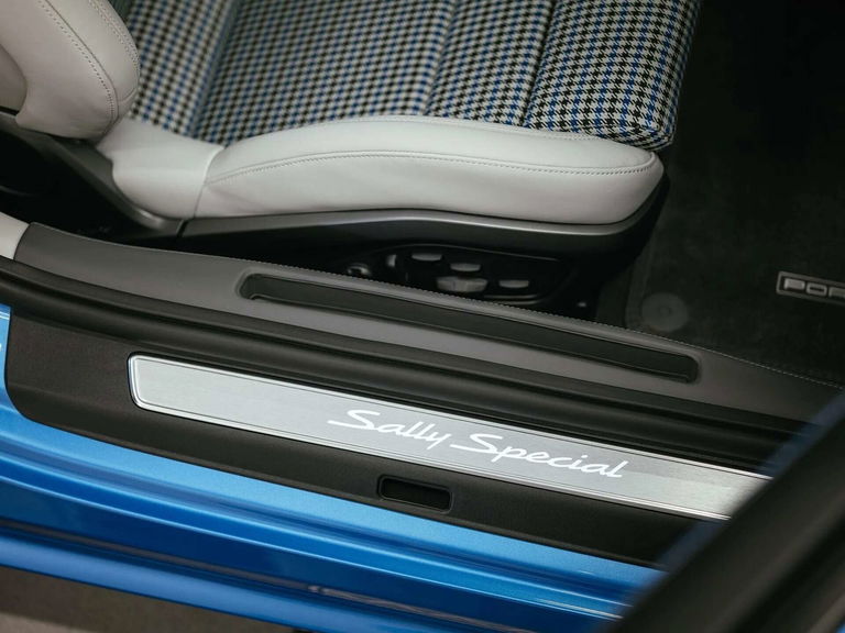 Porsche 911 “Sally Special”